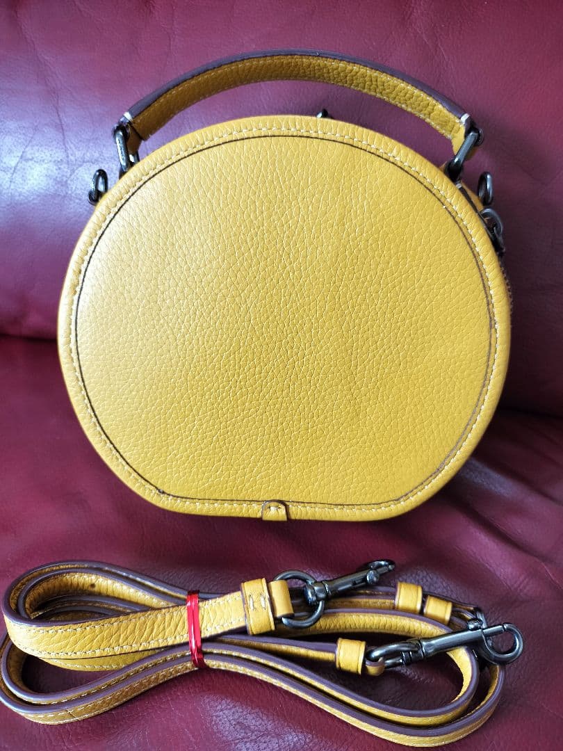 COACH スヌーピー 円形ポシェット