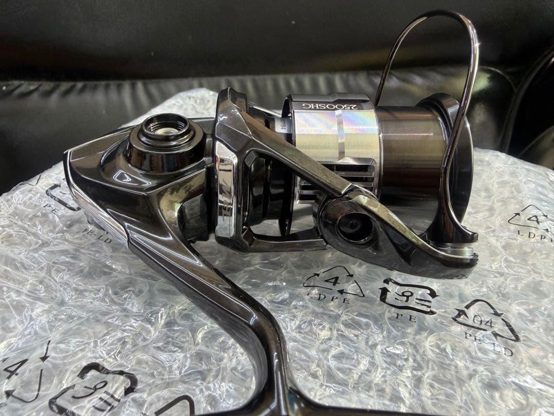 シマノ 23 ヴァンキッシュ 2500SHG 極美品 Vanquish 夢屋