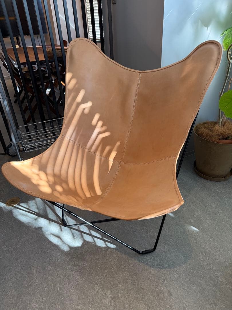 バタフライチェア ベージュ レザー★美品