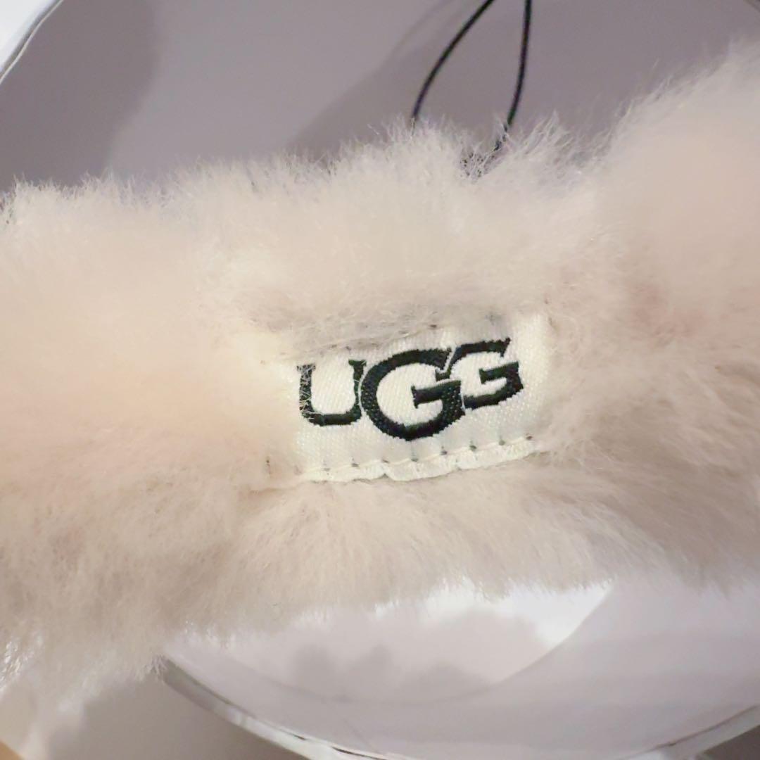 今季完売品　UGG シープスキン エンブロイダリー イヤーマフ　チェスナット