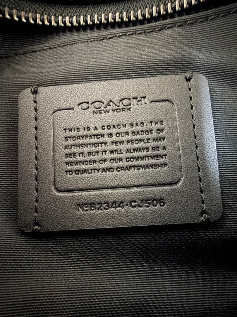 COACH ボディバッグ ブラック ケース付き