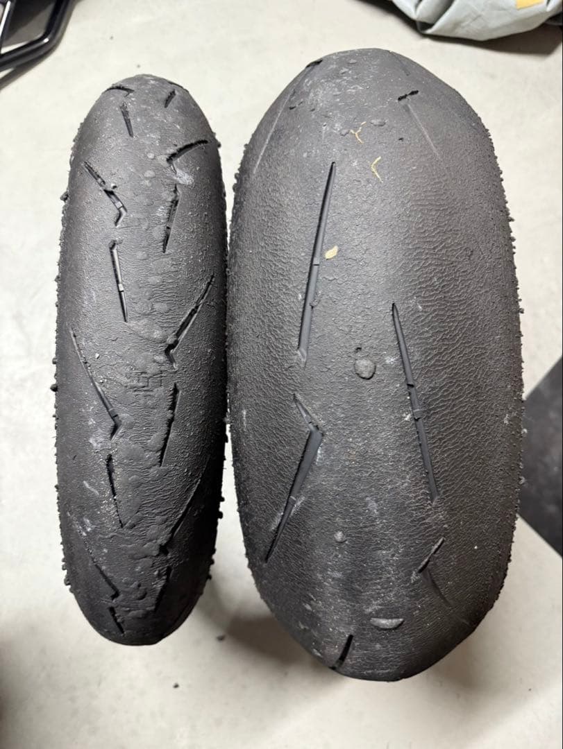 ピレリスーパーコルサV4SC1前後