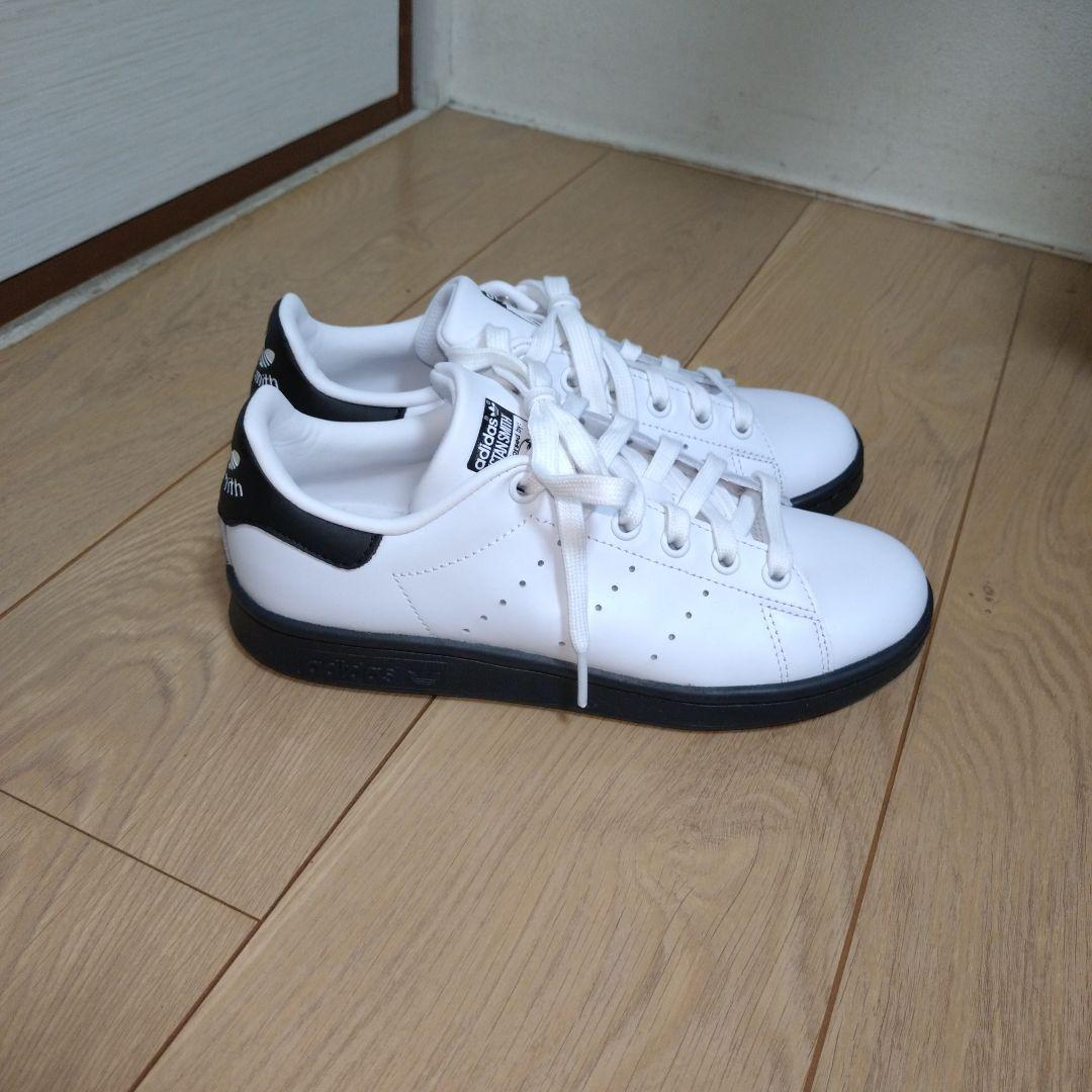 新品　adidas スタンスミス ホワイト/ブラック