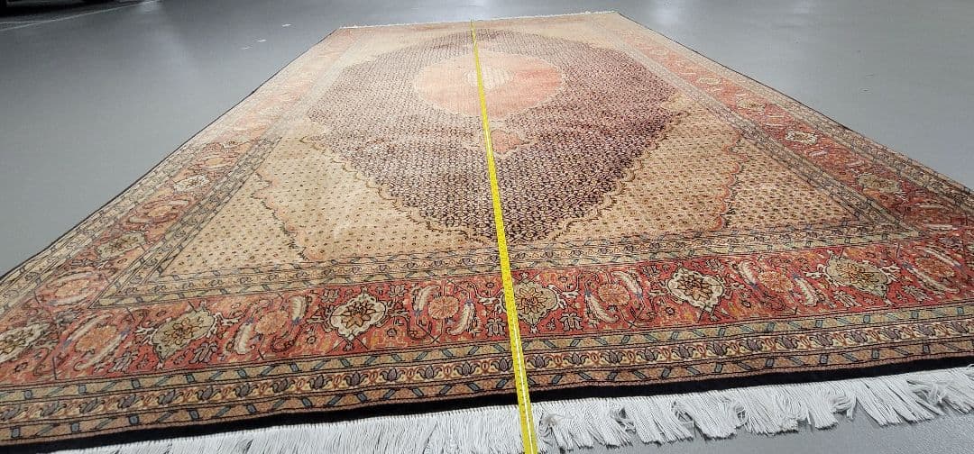 ペルシャ絨毯 タブリーズ産 マヒ柄 シルクとウールサイズ:297cm×201cm