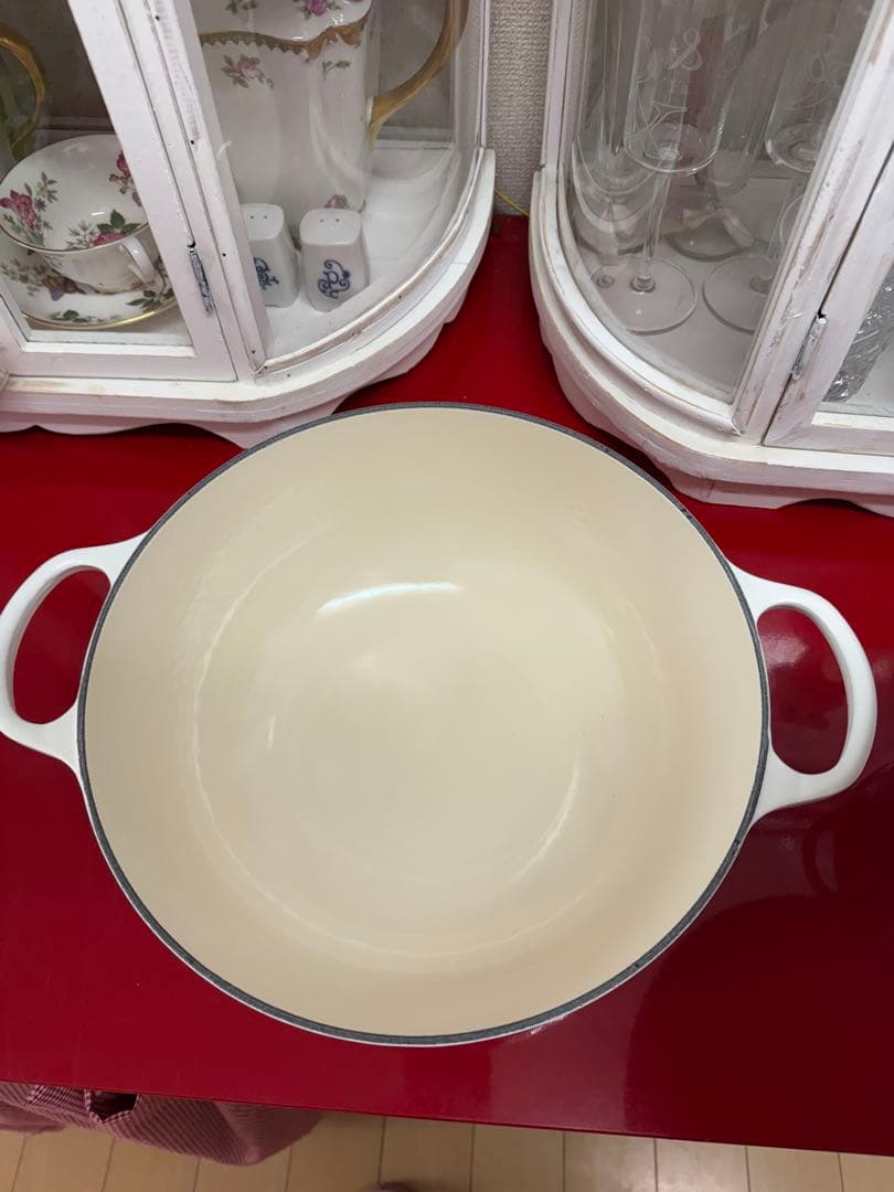 限定品！ルクルーゼLE CREUSET ホワイト 両手鍋