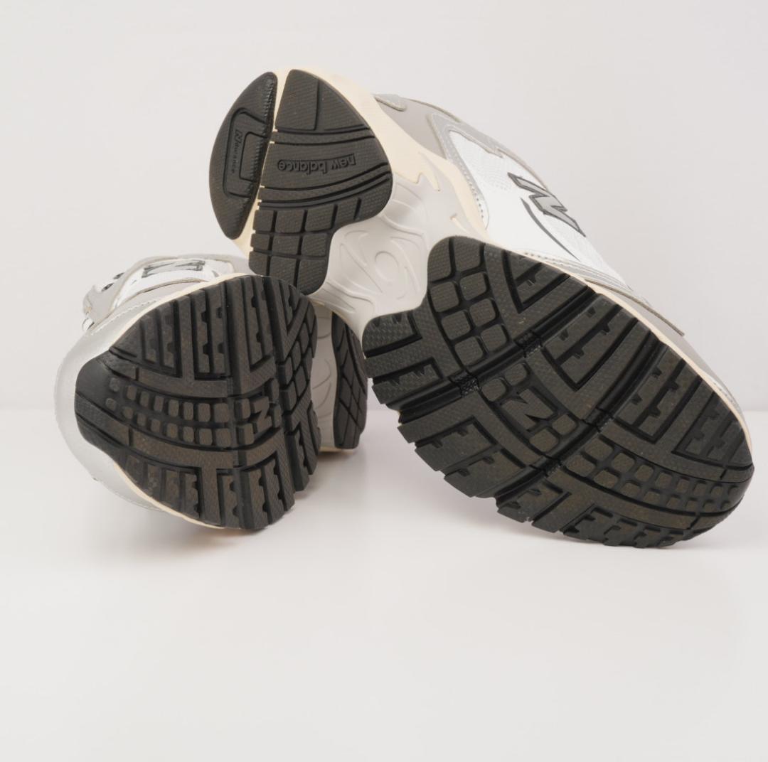 ロ*コ様 美品 New Balance ML725CD 24cm