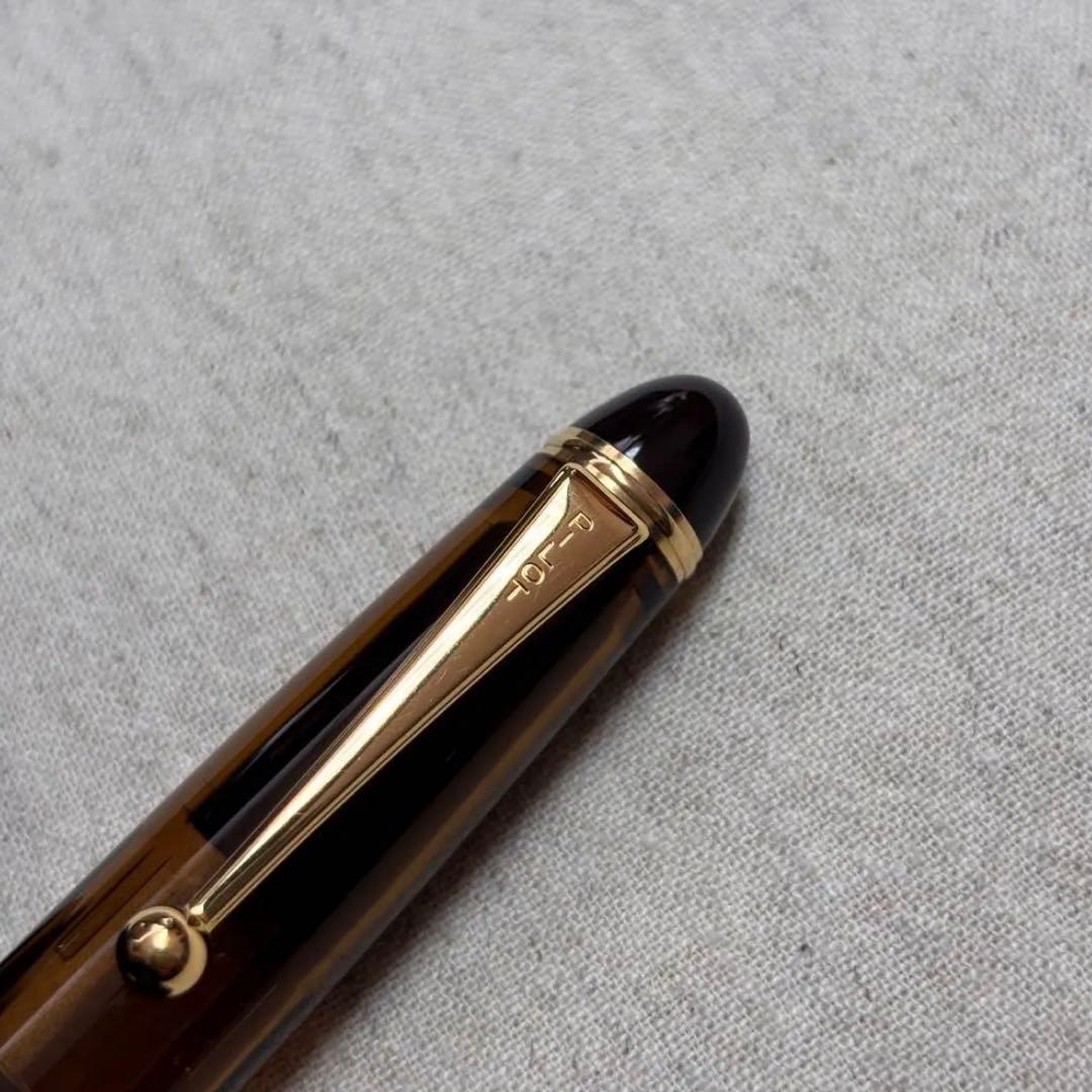 PILOT パイロットCUSTOM カスタム ８２３　14K 585 B太字