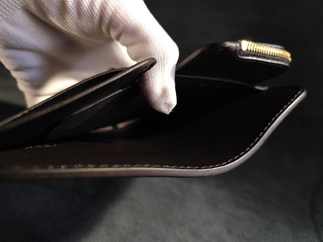 ミント　牛革ショートウォレット　ブラック×ゴールド