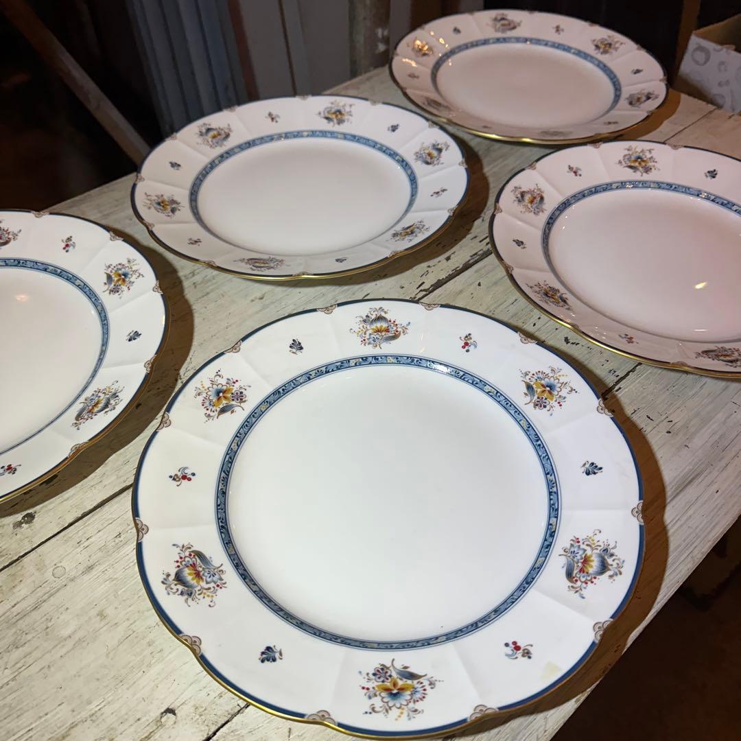 ナルミ　花柄と金縁の皿セット7枚　金彩　ボーンチャイナ　シャリラムーン　カレス