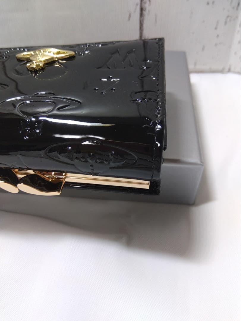 【ショッパー付き】VivienneWestwood♡三つ折財布　エナメルブラック