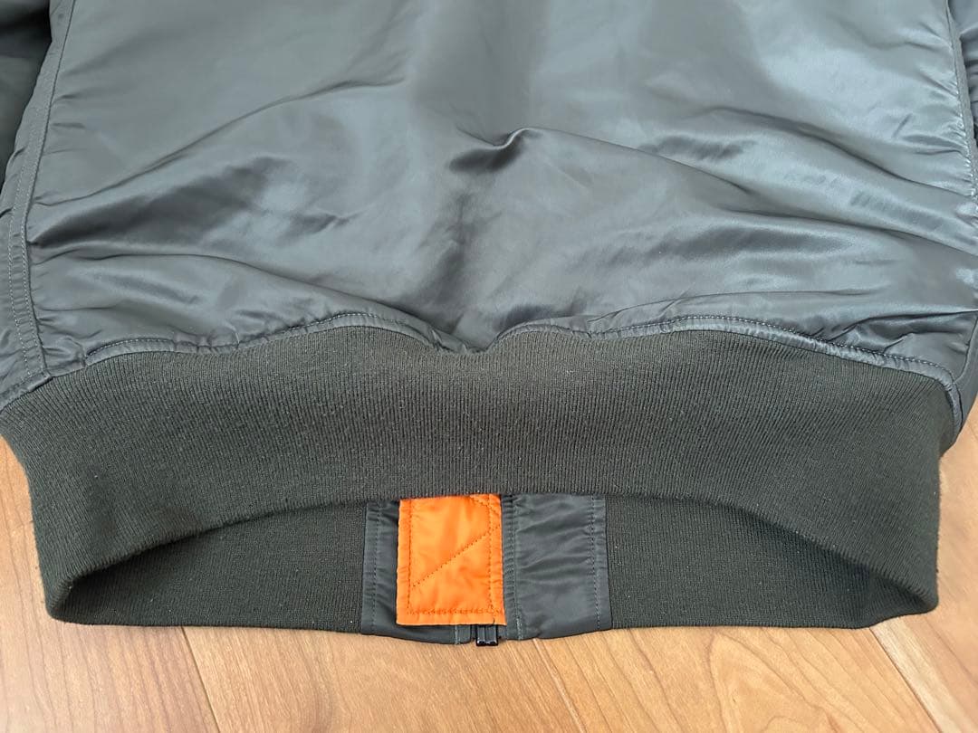 ALPHA INDUSTRIES MA-1 タイト 20004 RP.GRAY