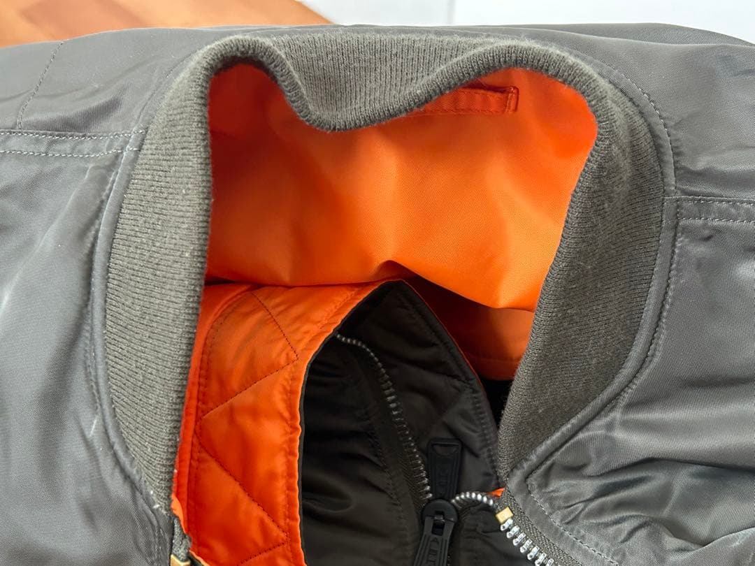 ALPHA INDUSTRIES MA-1 タイト 20004 RP.GRAY