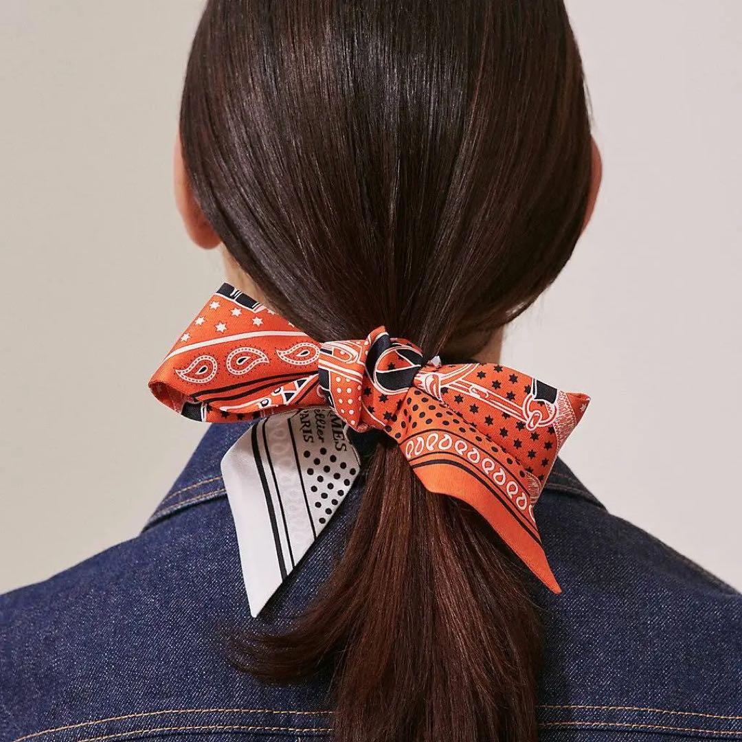 新品未使用*エルメス ツイリー エプロンドール ヴァーミリオン/グリ・ペルル