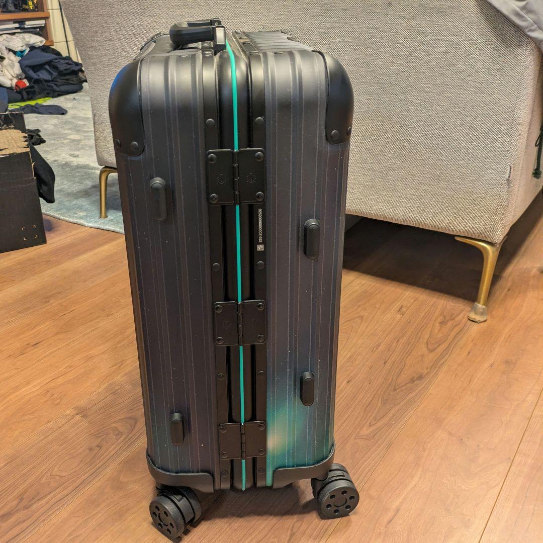 RIMOWA キャリーケース 世界限定1000 “オーロラ”