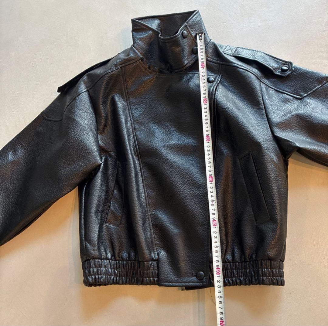 ブラックレザーショートジャケット zara