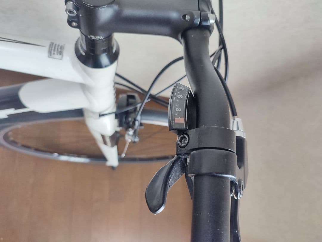 GIANT CONTEND 2  2×8S 2017年製  フラットバー仕様