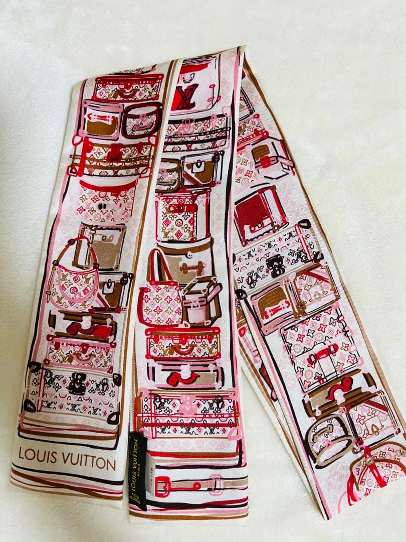 LOUIS VUITTON スカーフ 約20×7センチ