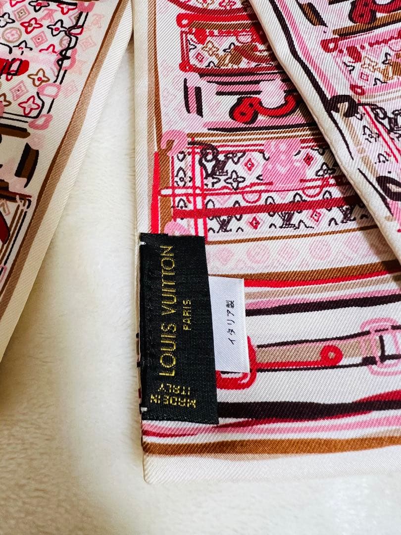 LOUIS VUITTON スカーフ 約20×7センチ