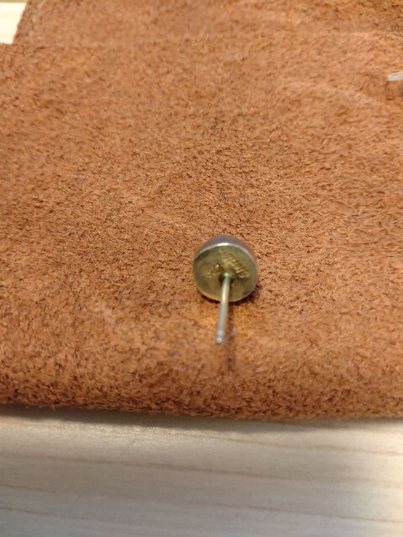 インディアンジュエリー　ナバホ族　クリスビリー　オールドローンマウンテン　ピアス