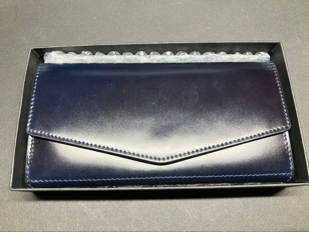 小物 Loneo cordovan Navy