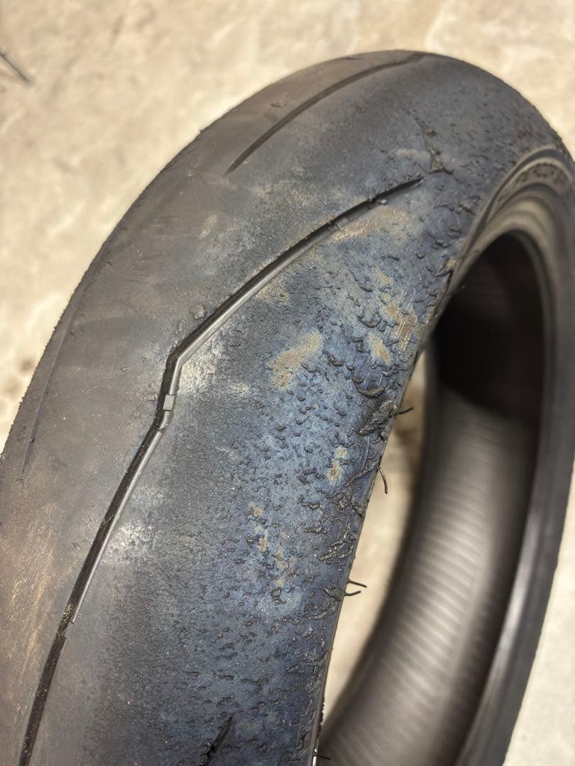 ピレリ スーパーコルサV3 120/70ZR17 160/60ZR17 前後