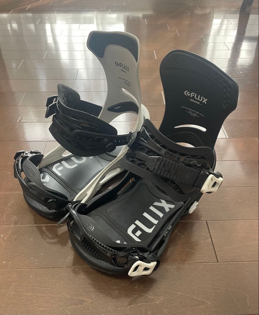 19-20 FLUX DS ビンディング ホワイト/ブラック　Mサイズ