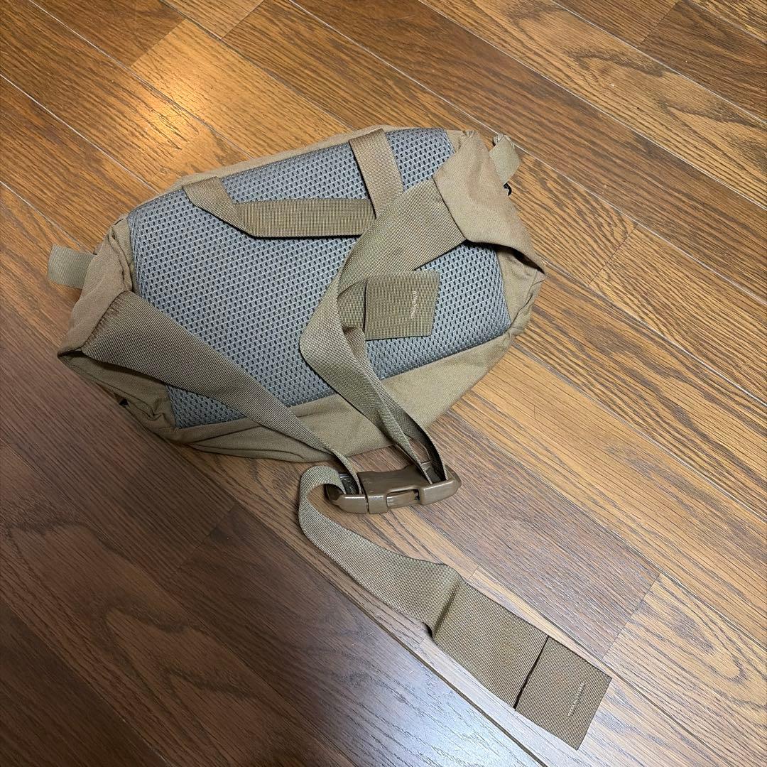 ミステリーランチ　ヒップモンキー　ボディバッグ　コヨーテ　USA製