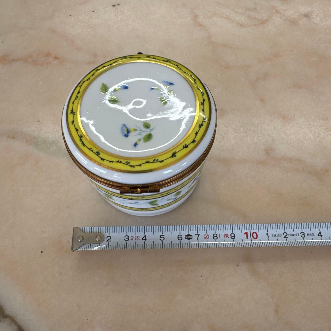 陶器 蓋付き花柄容器　リモージュ　ボックス