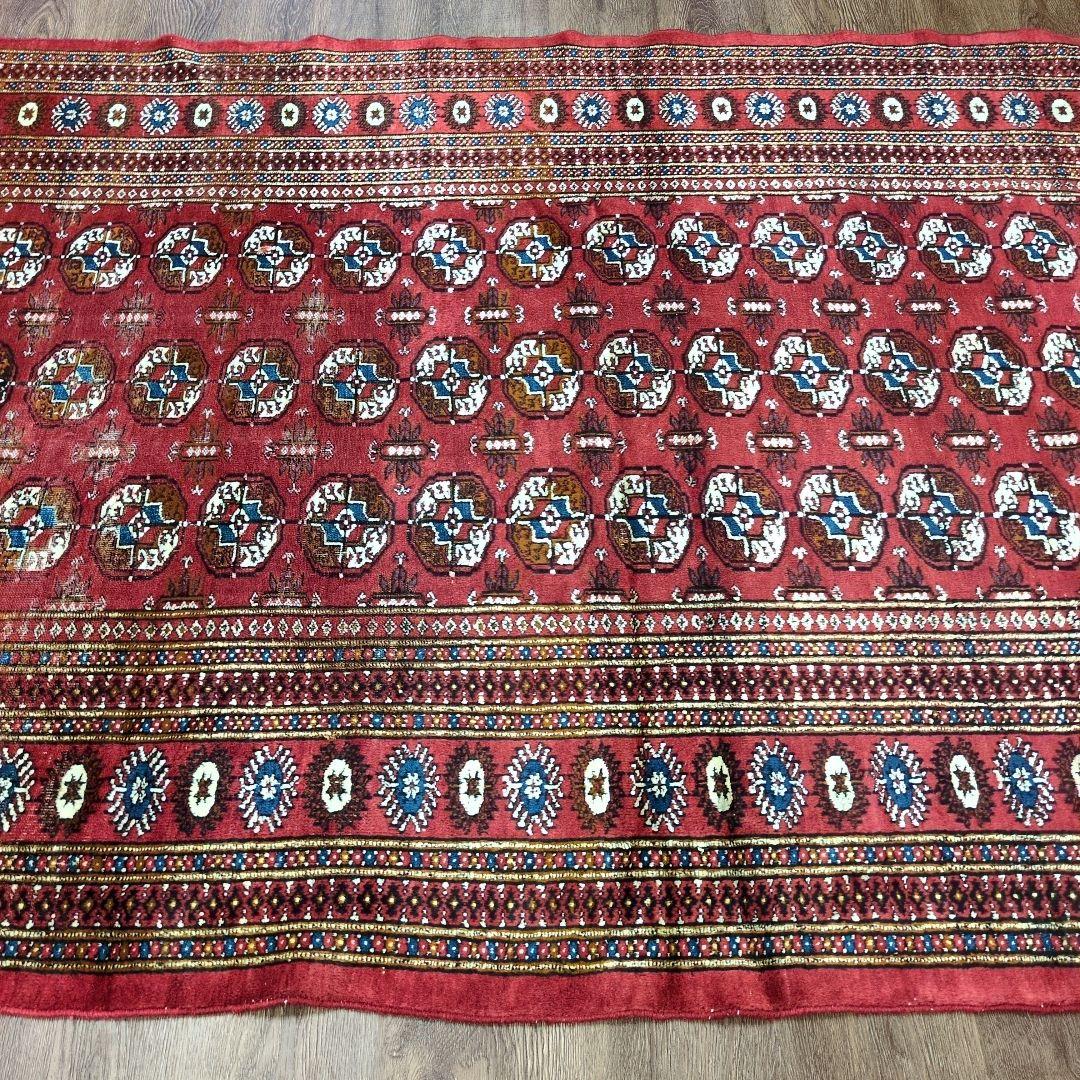 ヴィンテージラグ　パキスタン　トライバルラグ　手織り絨毯　レッド