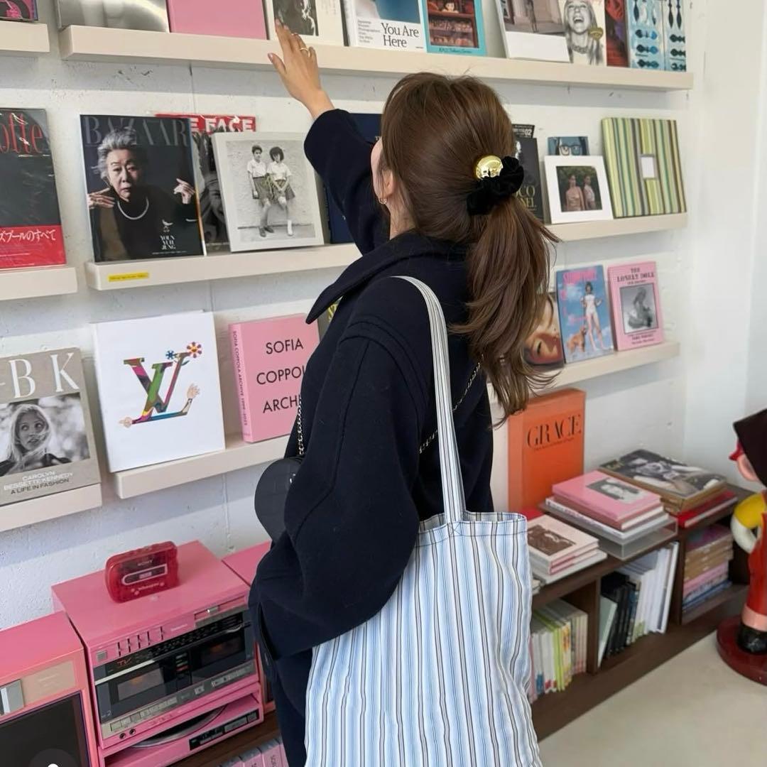 【新品未使用】【即発送可】LOEM シュシュ　ブラック