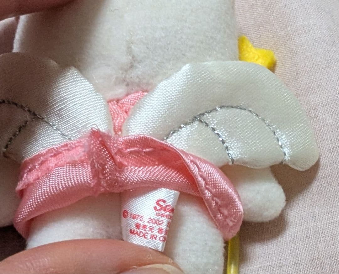 サンリオ キティちゃん 天使マスコット　誕生日メロディー付き