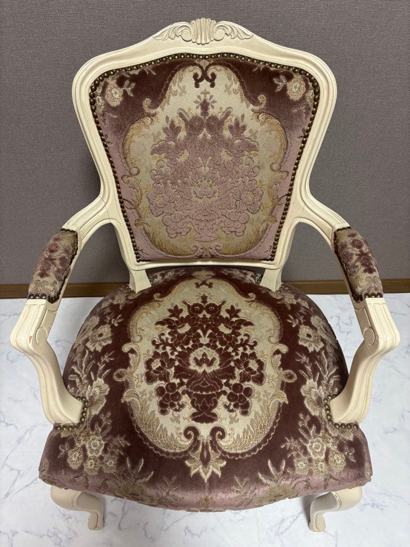 カリモク　ドマーニルイXV ルイ15世 ダイニングチェア