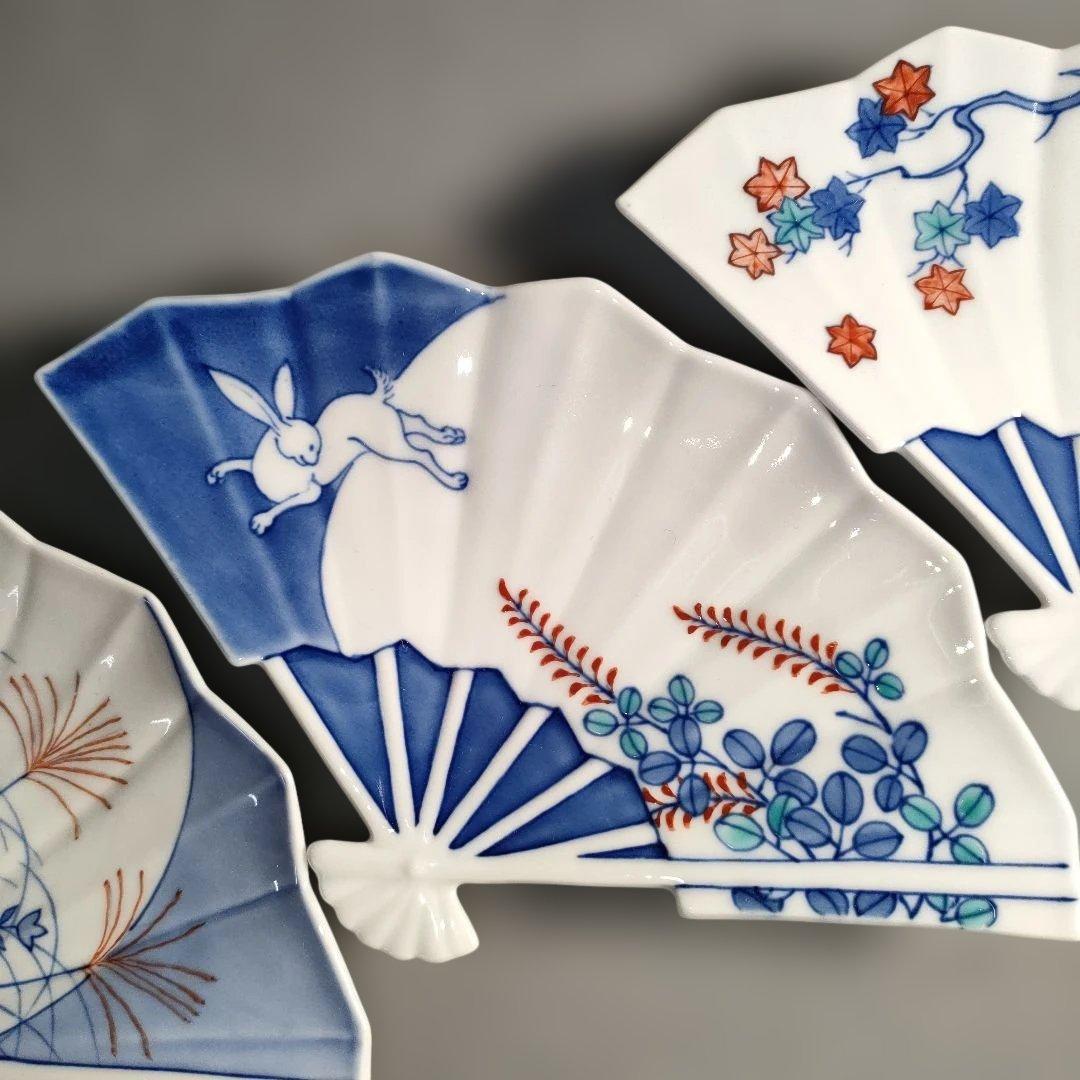 A1331-4/有田焼/宮内庁御用達 十四代辻常陸製染錦絵変扇面皿3客/懐石道具
