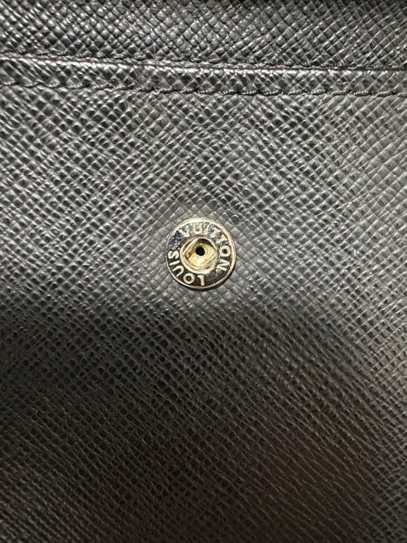 美品　ルイヴィトン エピ ポルトビエ カルトクレディ モネ 財布 マルコ 黒