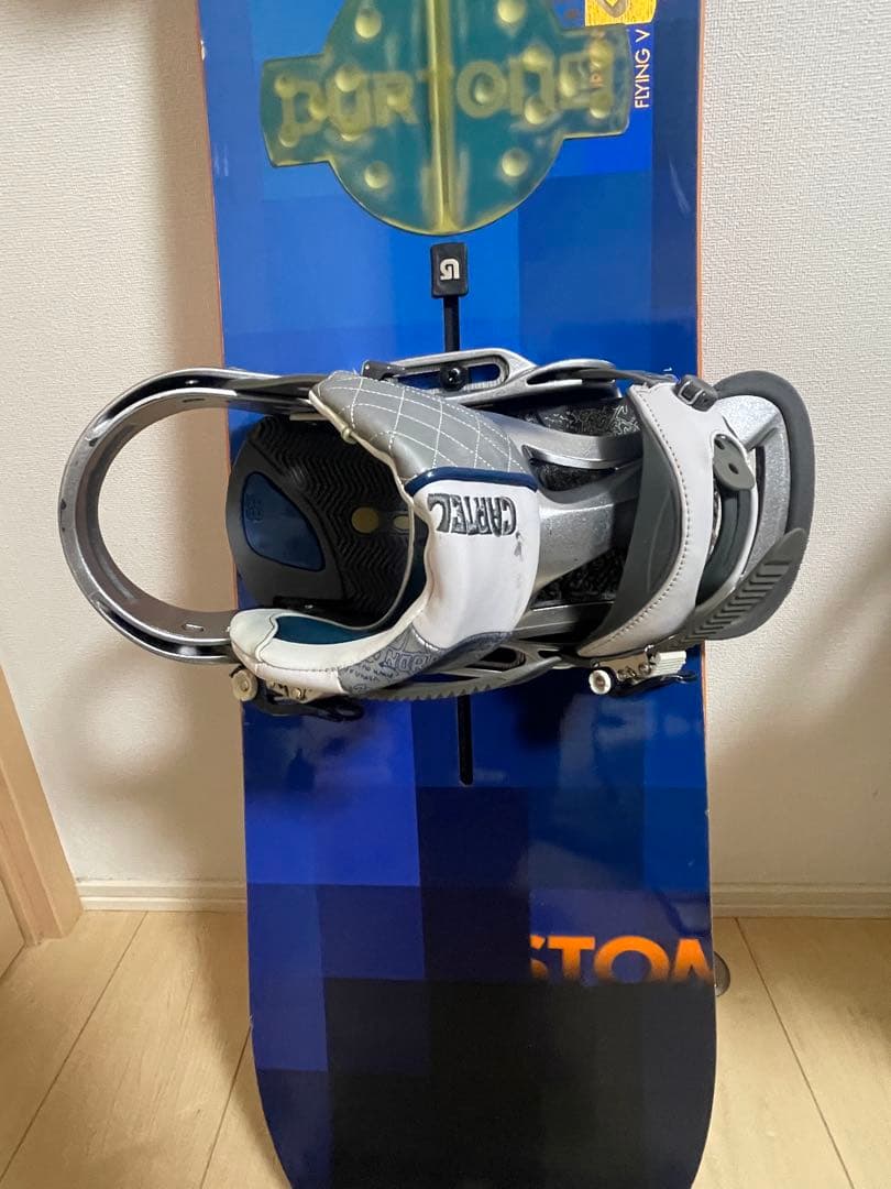 土日発送Burton スノーボード Custom156+ビンディングCartel