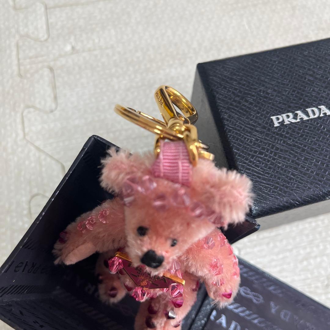PRADA くま　キーホルダー