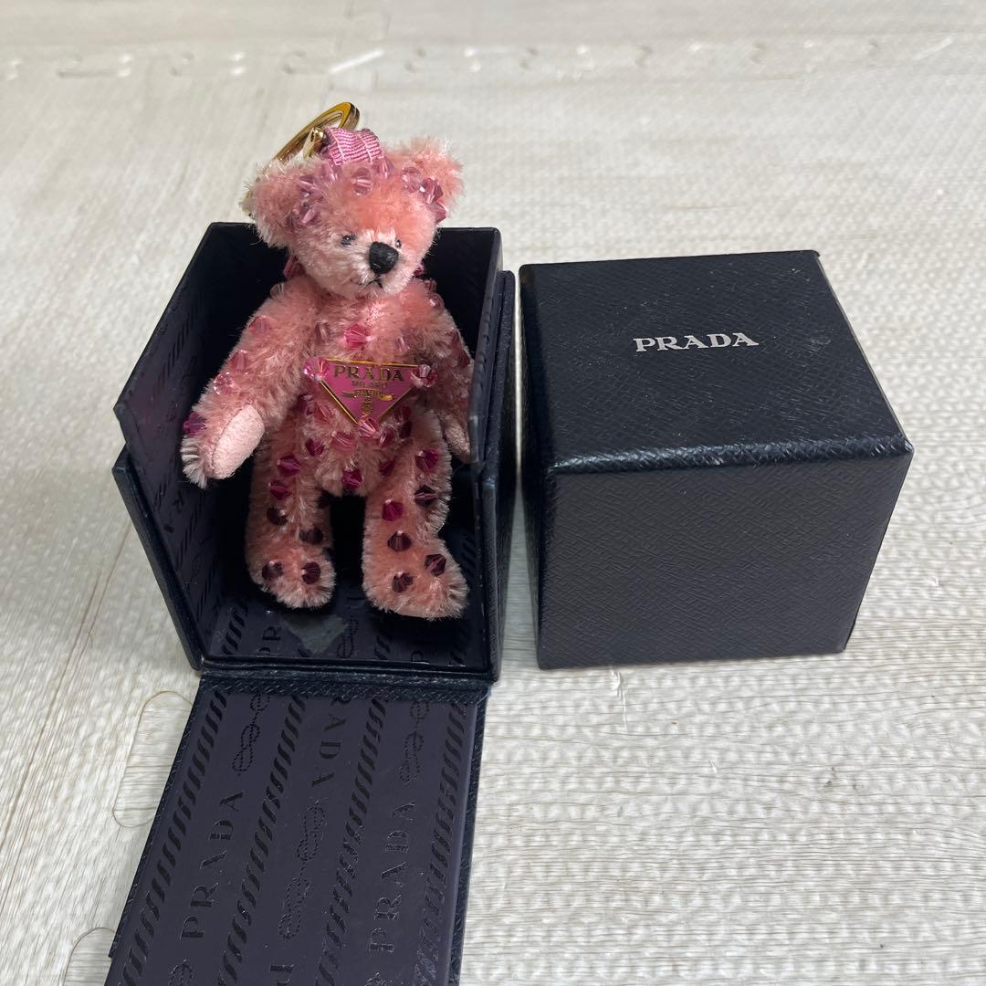PRADA くま　キーホルダー