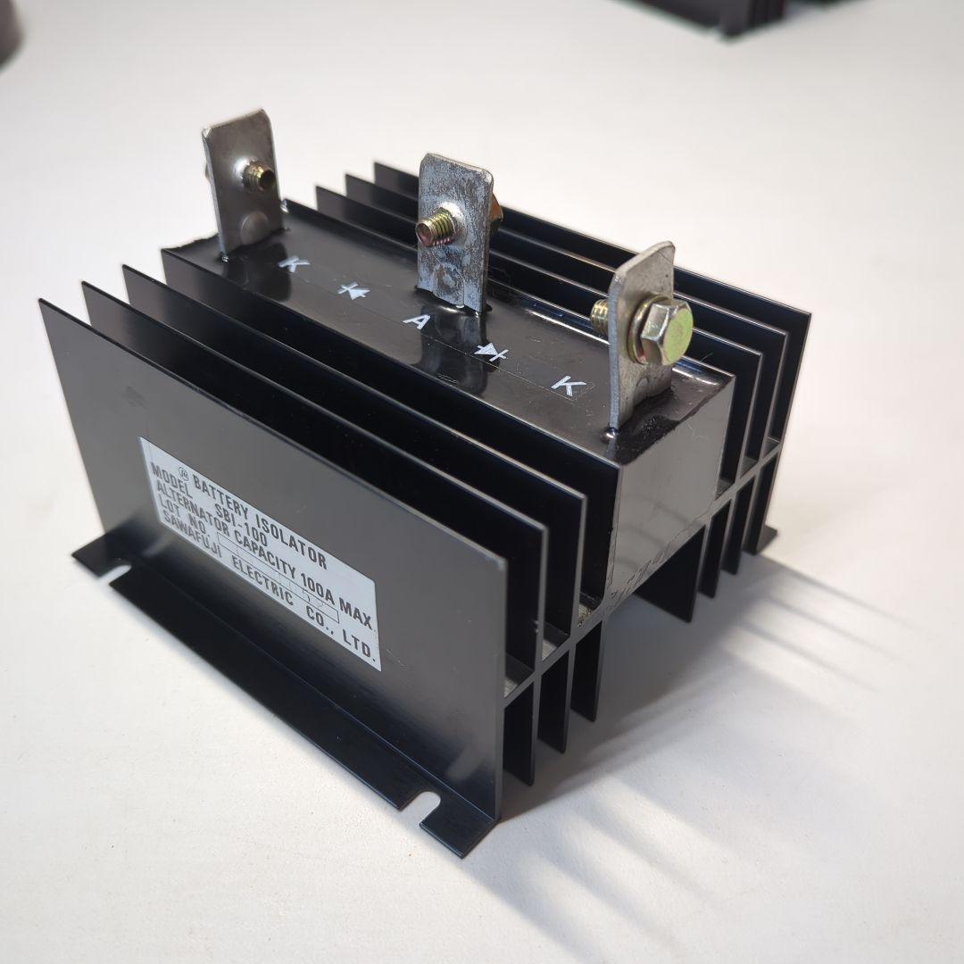 澤藤製 アイソレーター 充電分配器 SBI-100