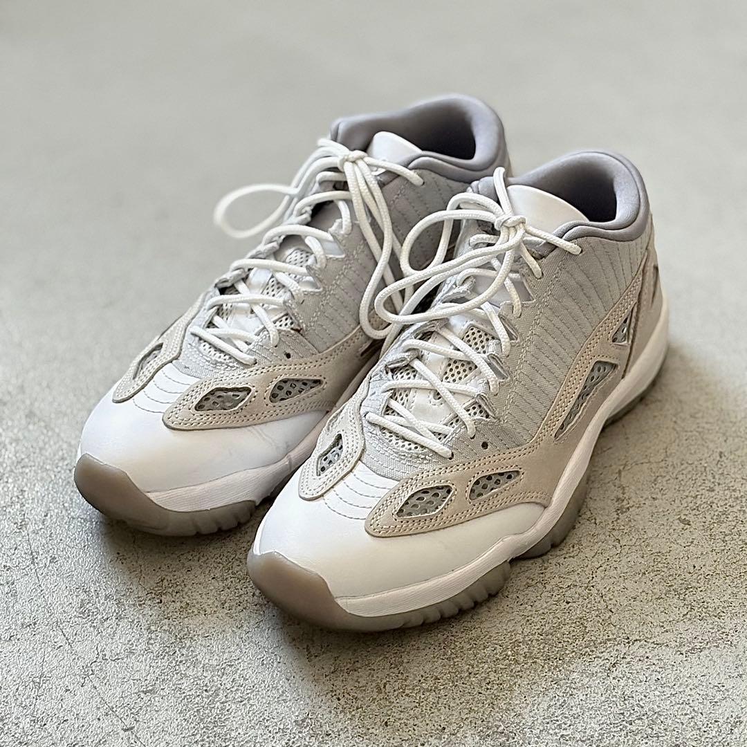 美品！　NIKE Air Jordan 11 retro LOW IE