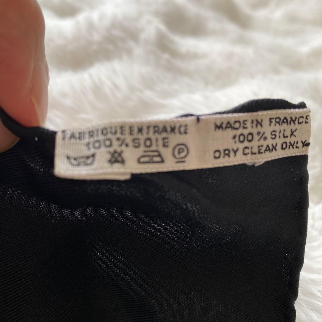 HERMÈS-シルクスカーフ LE MORS A LA CONETABLE