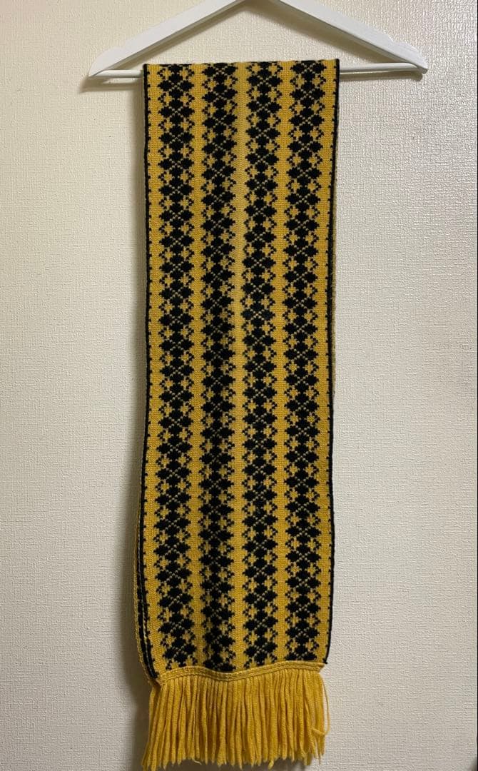 ERNEST W. BAKER ダイヤモンドパターンマフラー