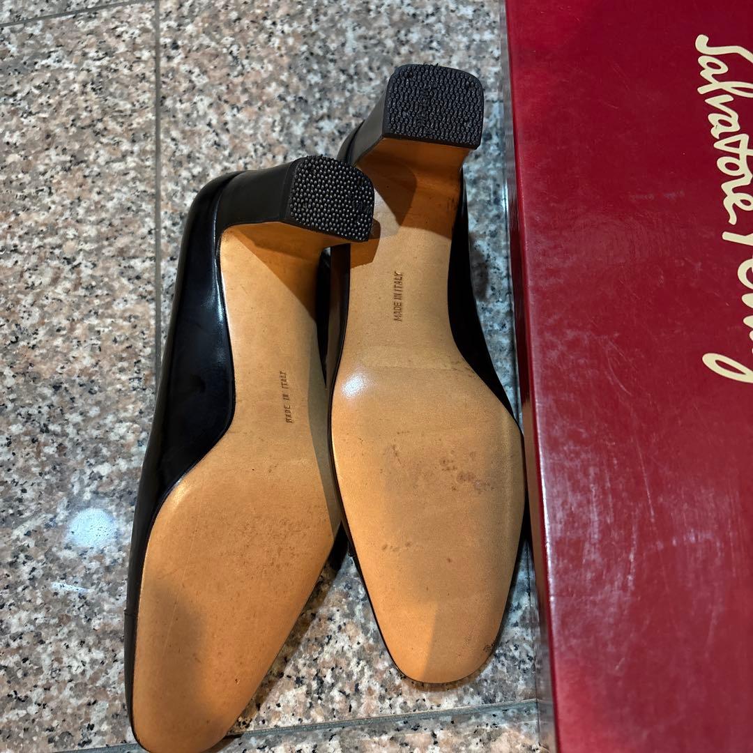 Ferragamo フェラガモ パンプス 黒 レザー ガンチーニ 6D 未使用
