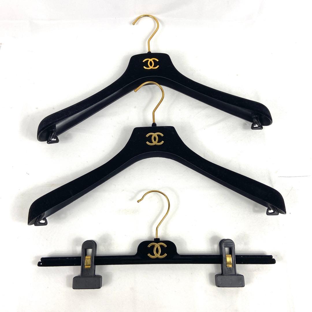 CHANEL シャネル ベルベット ハンガー 黒 ベロア ガーメントカバー