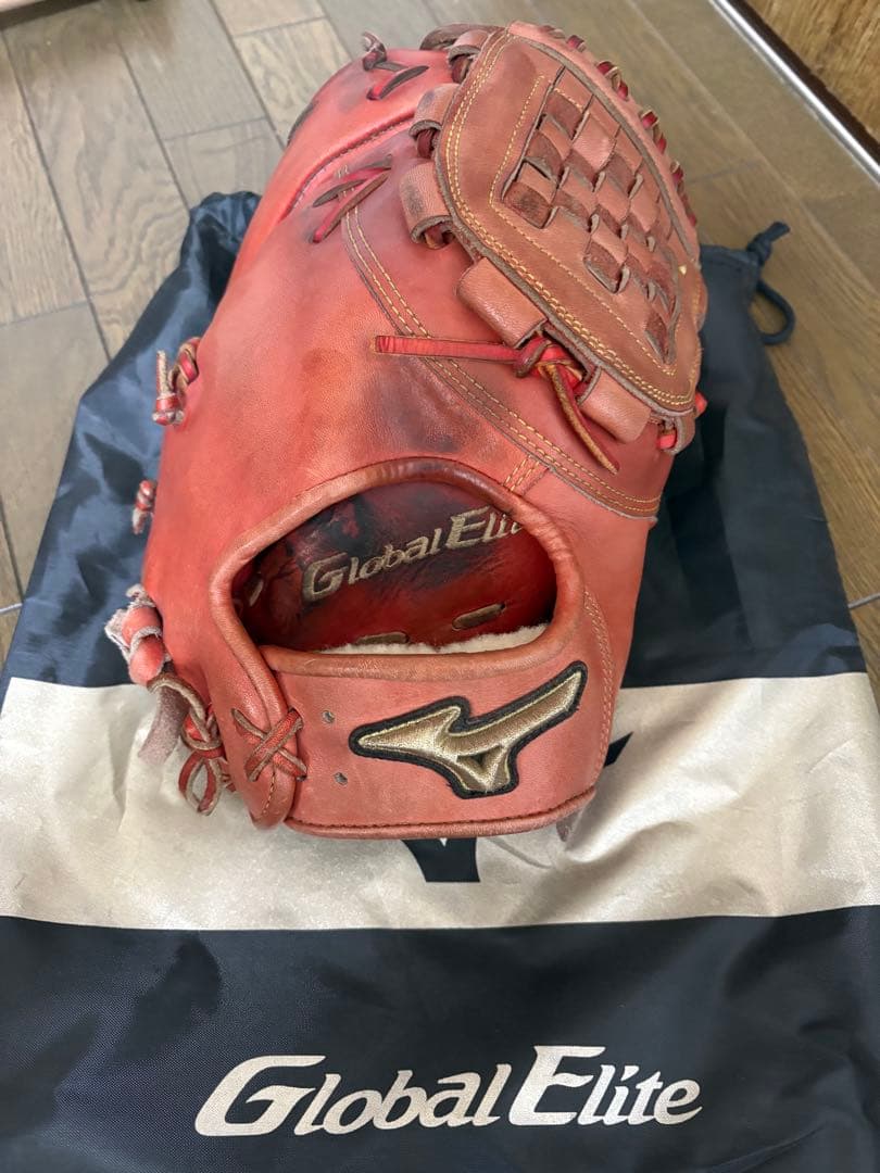 Global Elite 硬式グローブ レッド