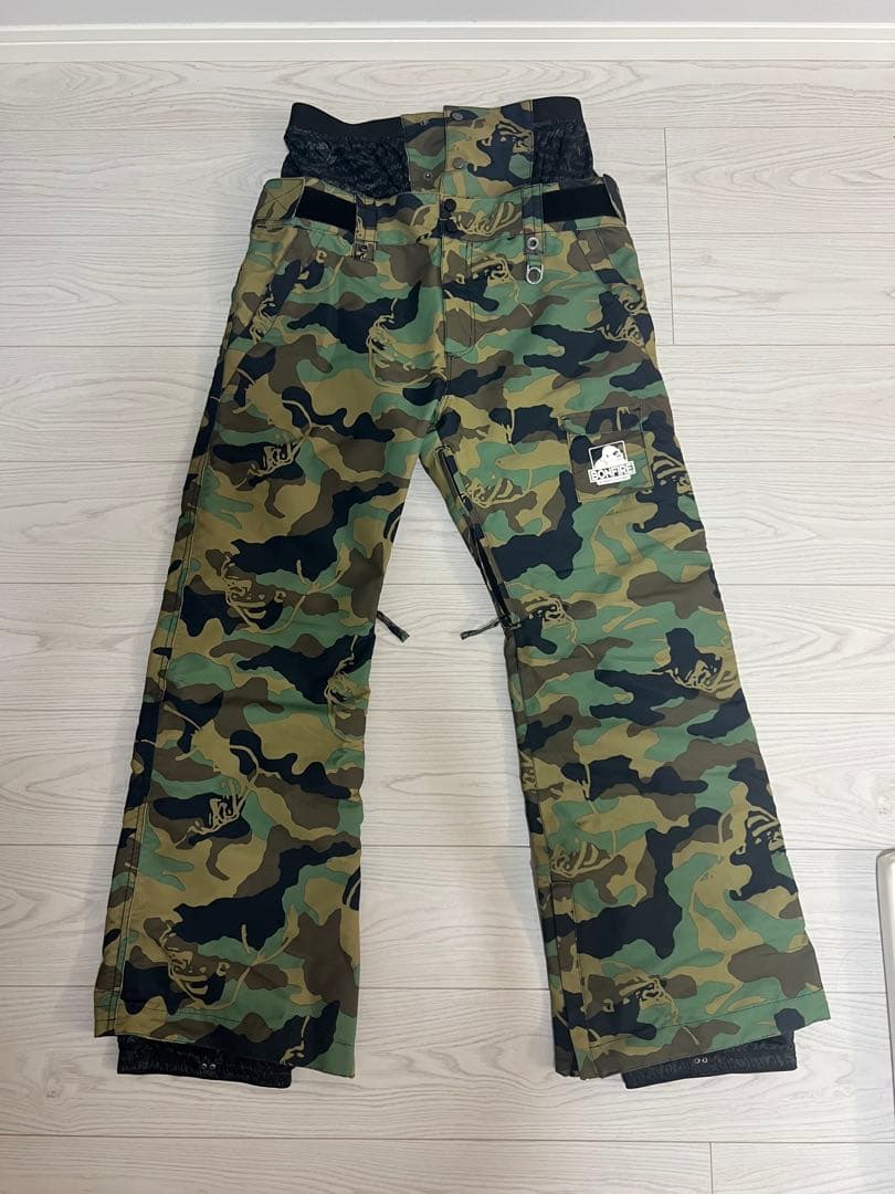 BONFIRE×X-LARGE 迷彩 スノーボードウェア　下のみ　Ｌ