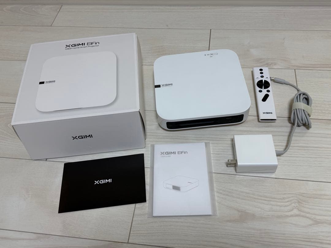 XGIMI Elfinプロジェクター本体 ホワイト