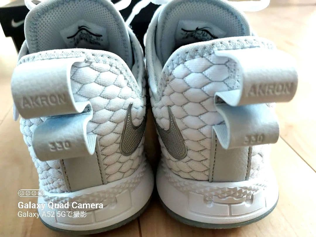 再値下げ！ナイキ　LEBRON WITNESS Ⅲ　レブロン　ウィットネス
