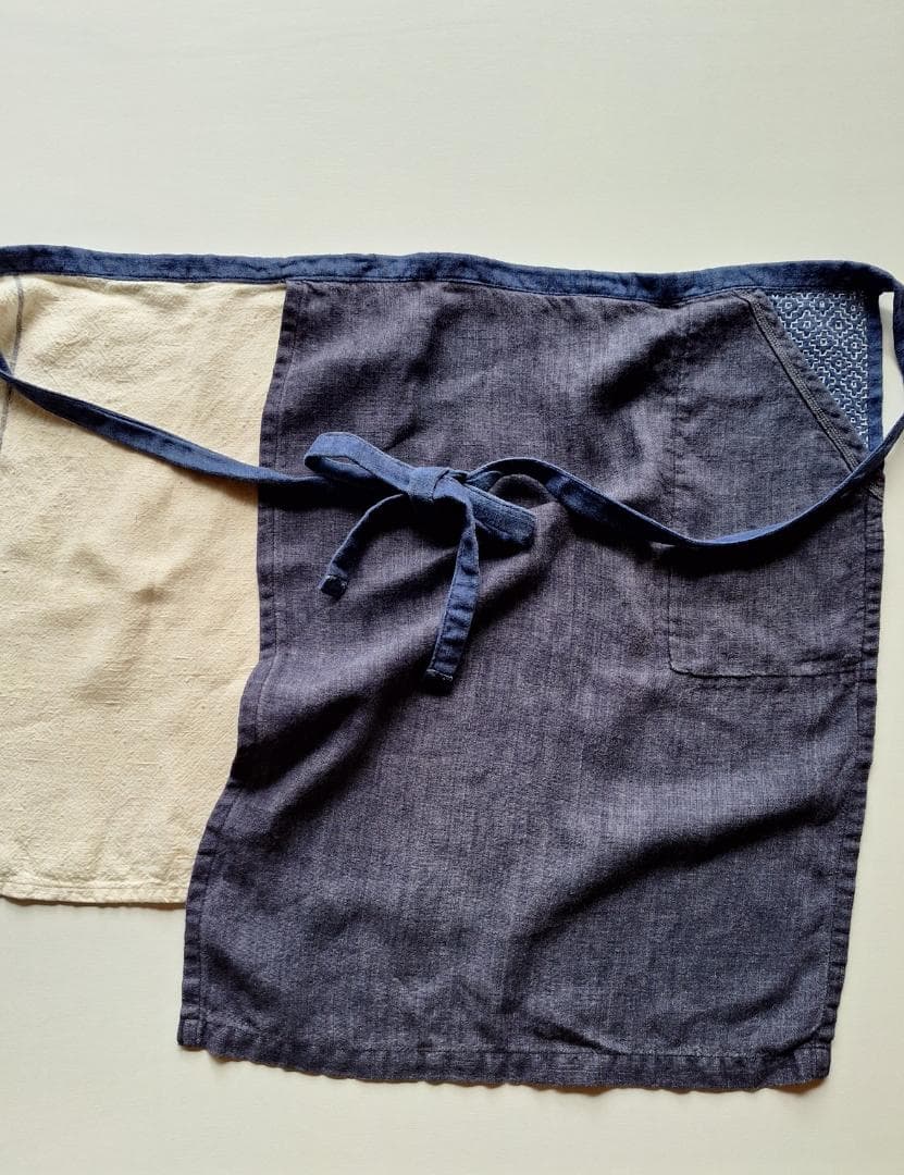 omoto 藍染と刺し子のエプロン