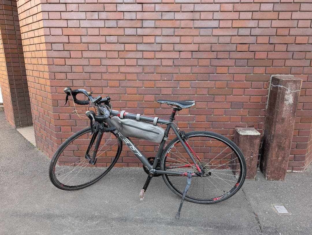 引き取り限定　FELT F95