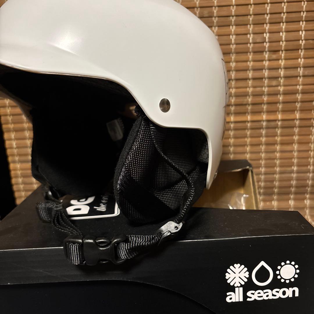 Bern バーン　ヘルメットTEAM WATTS 耳当て付き　ゴーグルクリップ